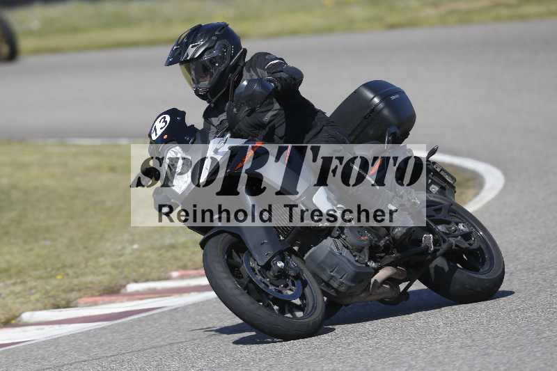 /01 02.04.2026 MAZ ADR/Gruppe rot/13